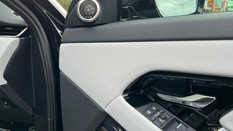 Land Rover Range Rover Evoque 1.5 P270e Edition 5dr Auto Hatchback